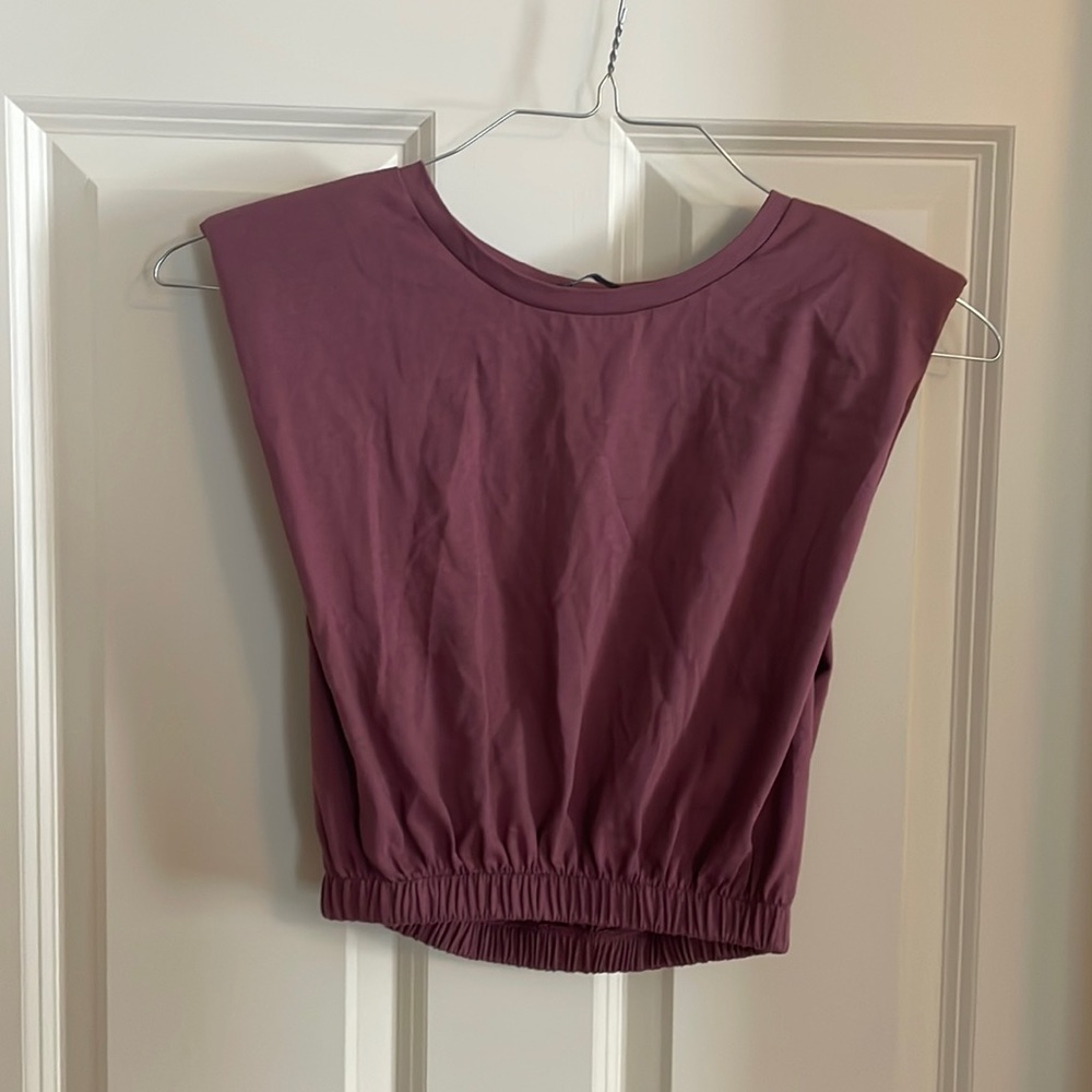 Mauve crop shoulder pad top